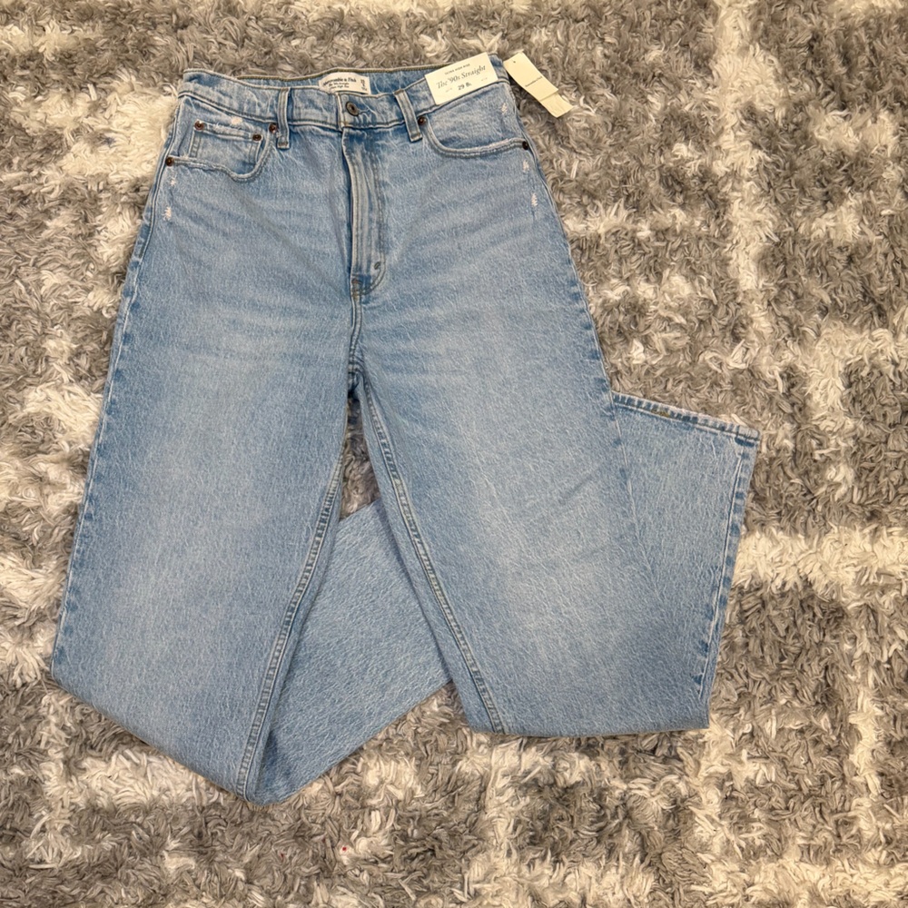 NWT Abercrombie & Fitch Ultra High Rise 90s Straight
